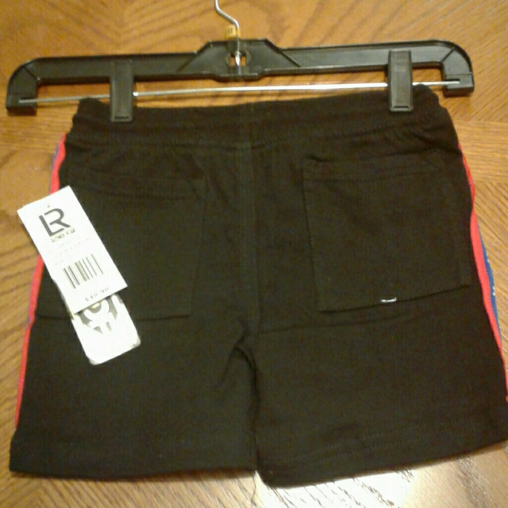 New $40 Designer shorts - Picture 3 of 3